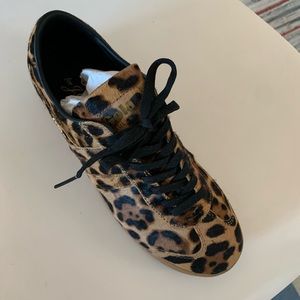 Leopard sneaker by Gola